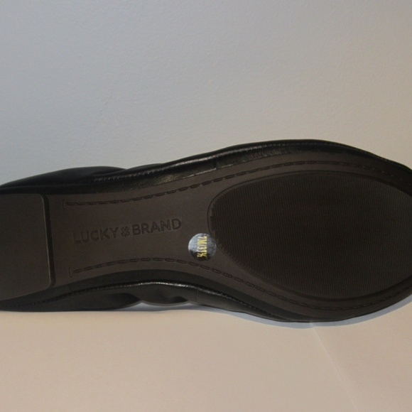 NEW Lucky Brand Echo 2 Black Leather Flats Size 7 - Picture 3 of 4